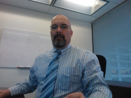 Headshot Darryl Lowey