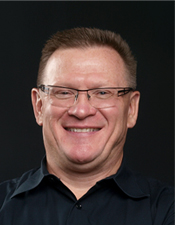 Headshot Glyn Jones